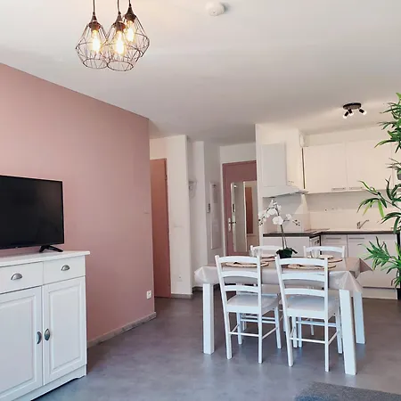 Douceur Du Verdon- Climatise Avec Piscine, Parking Apartment *
